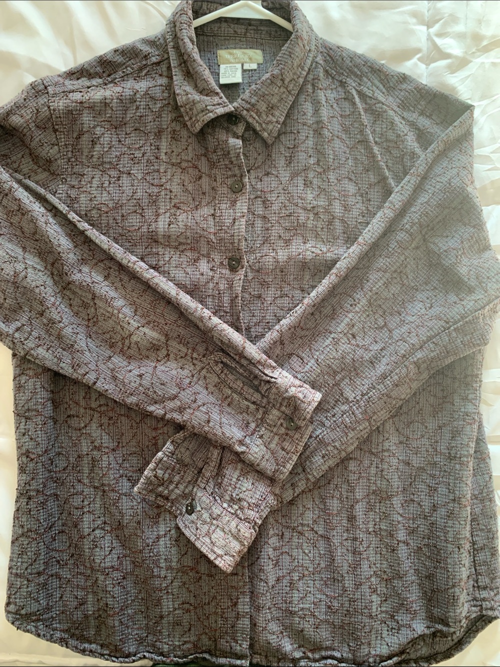 The Territory Ahead Women’s Large Textured Purple Shirt with Maroon Accent